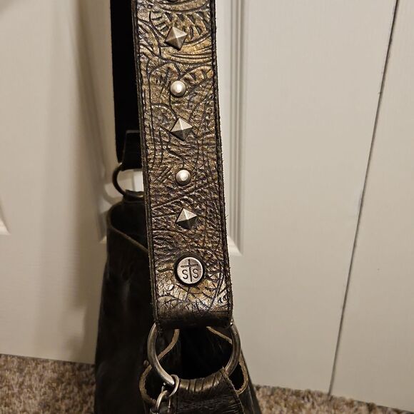 STS Ranch embossed paisley shoulder bag - Picture 8 of 14